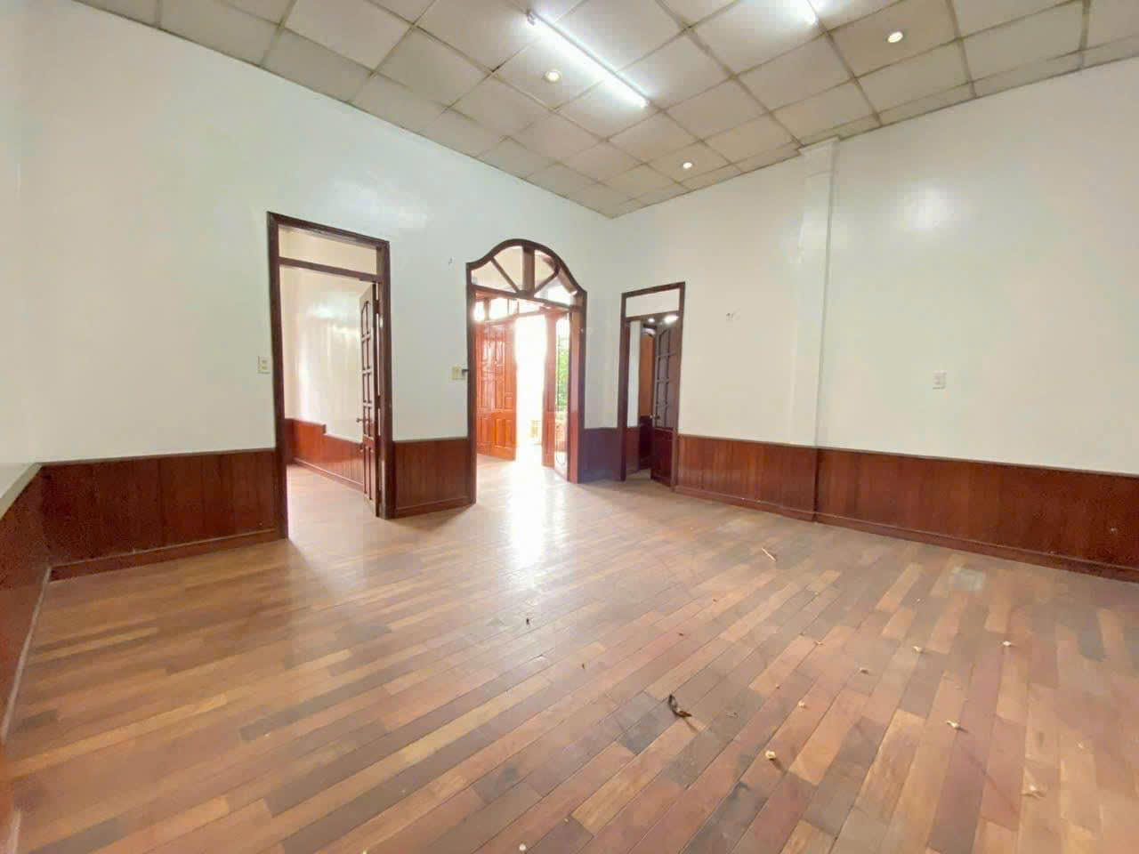 🏡 🆘 CHO THUÊ NHÀ MẶT TIỀN TRẦN PHÚ – VỊ TRÍ KINH DOANH ĐẮC ĐỊA - Ảnh 1