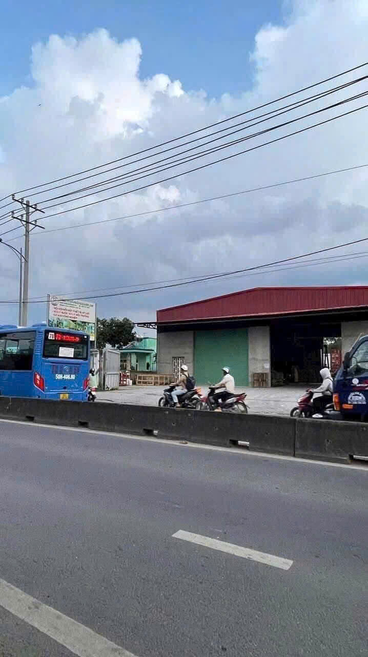 Kho Xưởng 1.200m² Mặt Tiền Nguyễn Văn Bứa, Xuân Thới Thượng, Hóc Môn Giá Tốt - Ảnh chính