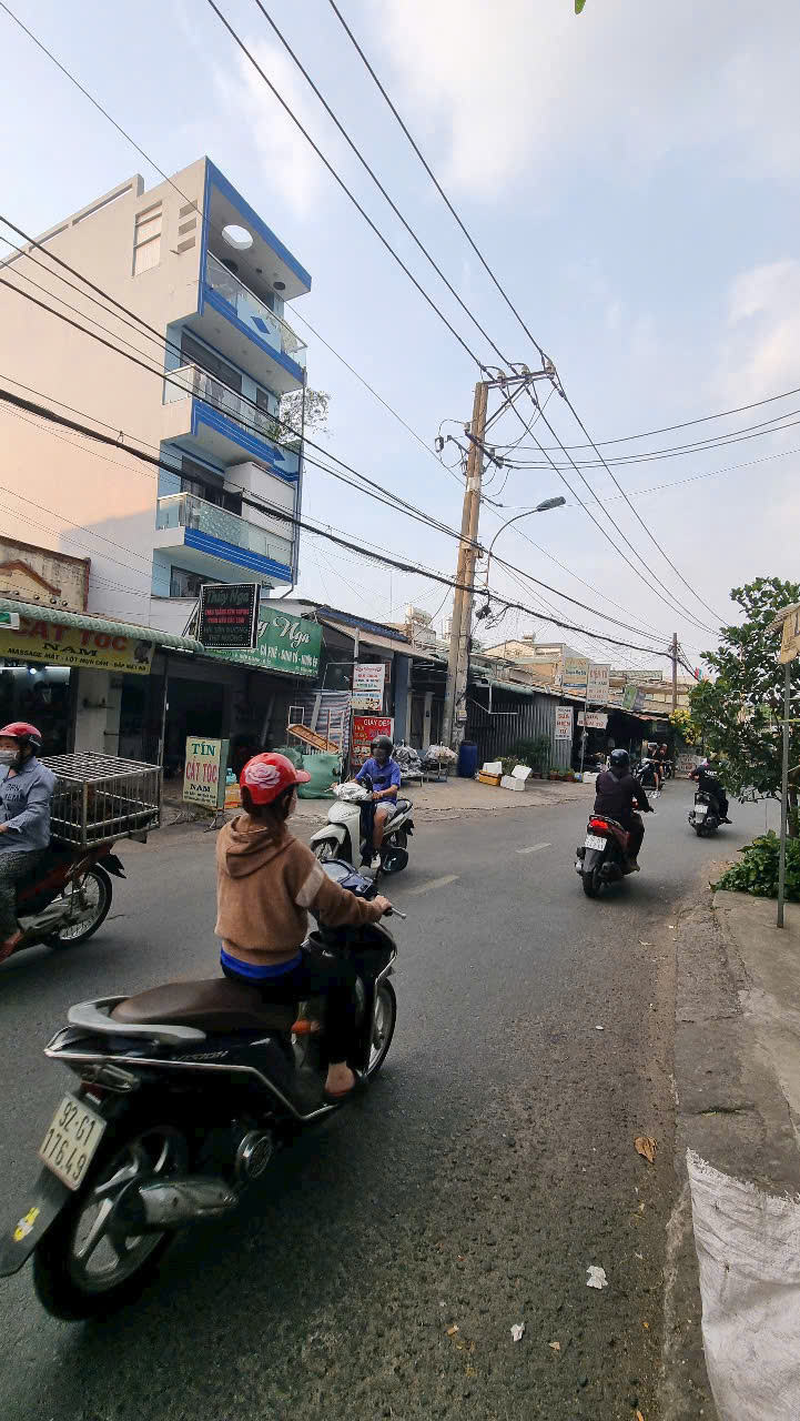 Bán nhà xưởng (9.79x16) đường nhựa 6m Tân Chánh Hiệp 16, Quận 12 Giá Rẻ - Ảnh 1