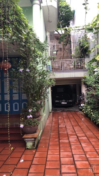 Biệt thự sân vườn Nguyễn Văn Cừ-Ngọc Lâm, 305m x 4 tầng, mặt tiền 12m, ôtô tránh, sân vườn để được - Ảnh 1