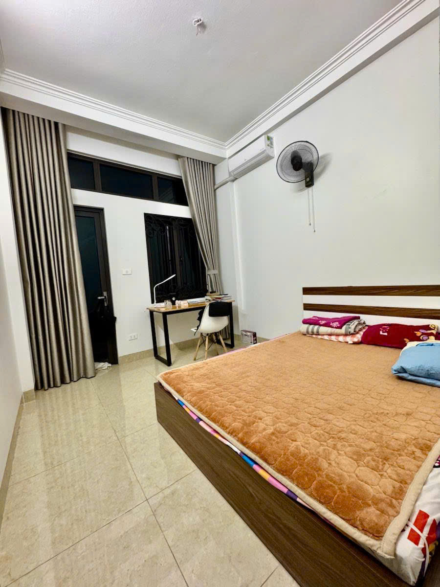 CHỦ NHÀ THIỆN CHÍ BÁN CĂN NHÀ TÂM HUYẾT CẦU GIẤY 40M - GIÁ 8,35 TỶ - VỊ TRÍ ĐẸP - KD ON - Ảnh 4
