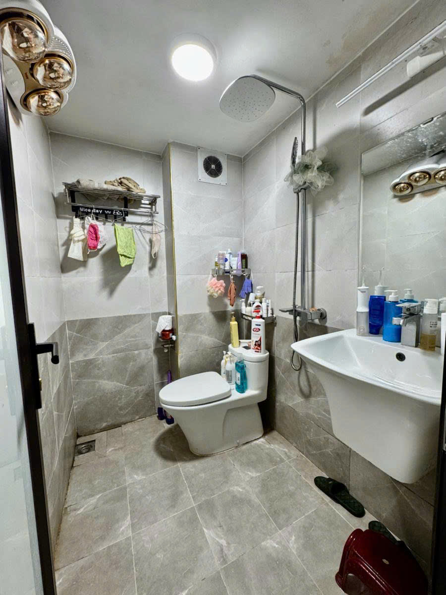 CHỦ NHÀ THIỆN CHÍ BÁN CĂN NHÀ TÂM HUYẾT CẦU GIẤY 40M - GIÁ 8,35 TỶ - VỊ TRÍ ĐẸP - KD ON - Ảnh 5