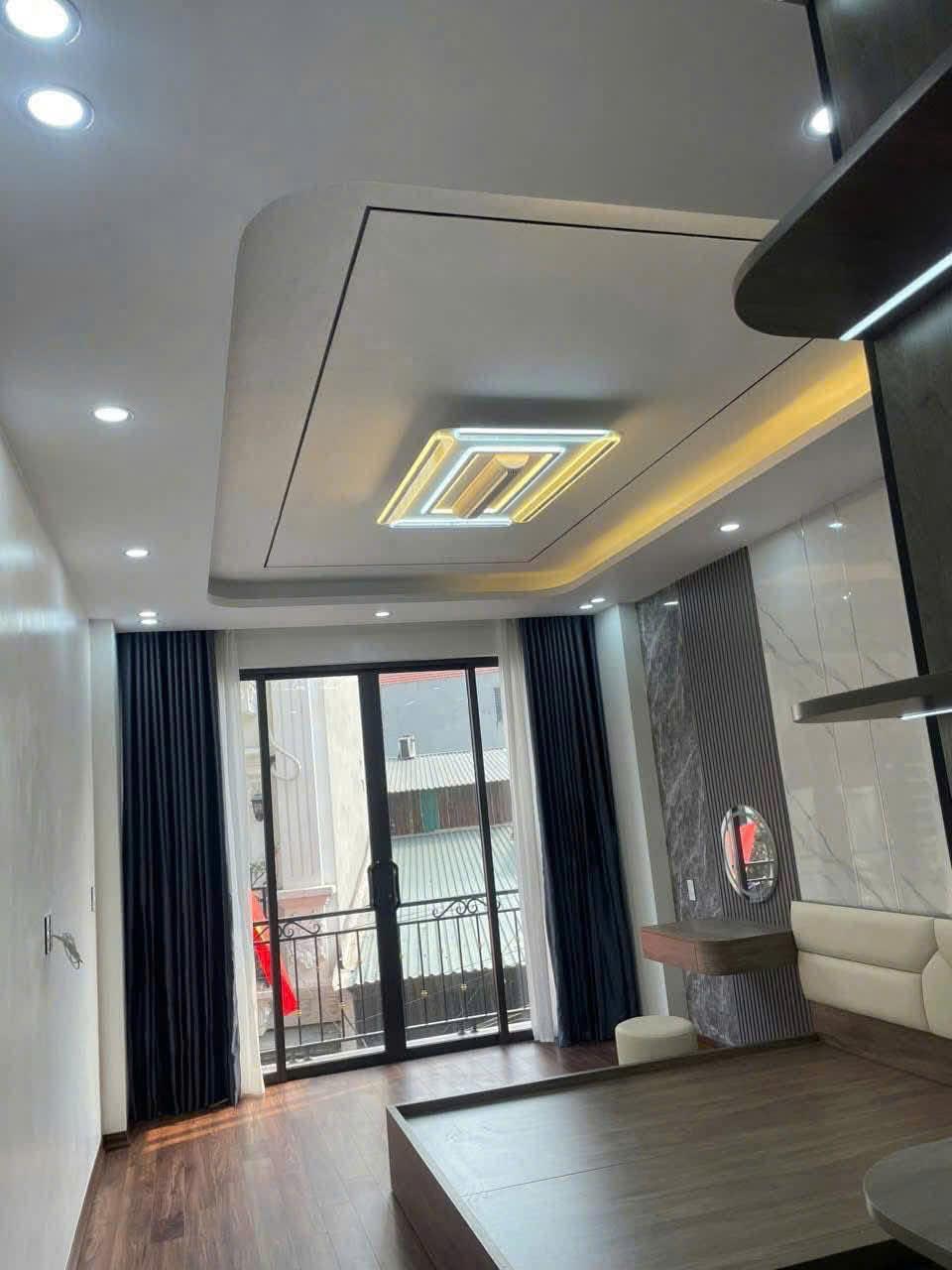 HẠ CHÀO Nguyễn Văn Linh,Thạch Bàn 45m,6 tầng,THANG MÁY-NGÕ ÔTÔ THÔNG-GARA 7 CHỖ-giá 9.x tỷ - Ảnh 4