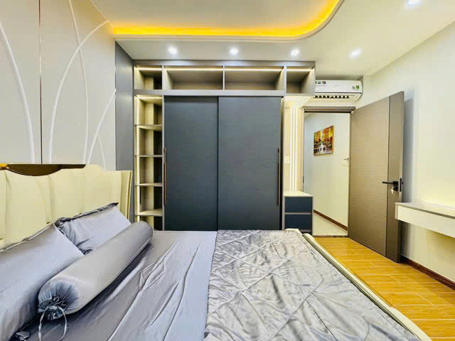 Giá mềm nhất quận Gò vấp: 7.6 tỷ - Phạm Văn Chiêu - 1 trệt, lửng, 3 lầu- 4 phòng ngủ, có 1 phòng - Ảnh 3