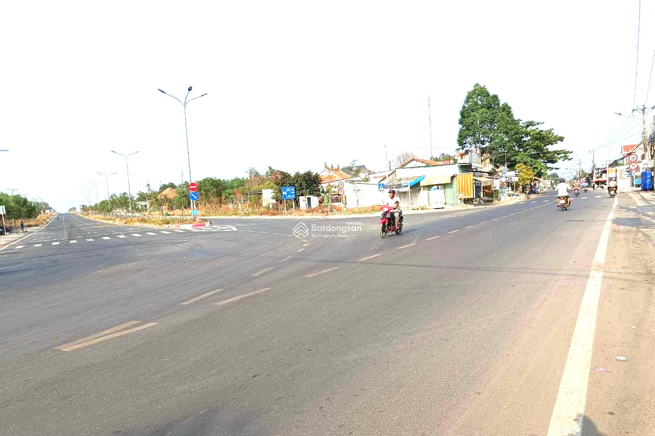 LÔ ĐẤT NGAY NGÃ 3 CHƠN THÀNH NHÀ HIỆN HỮU CẶP KCN MINH HƯNG CHƠN THÀNH 290TR - Ảnh 3