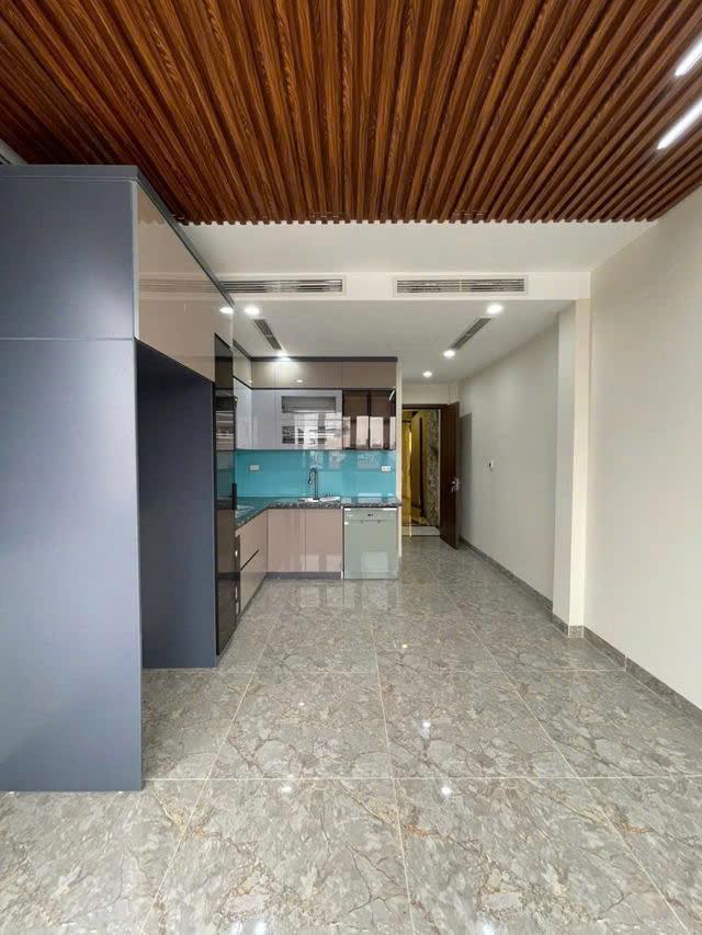 SIÊU PHẨM Nguyễn Văn Cừ 40m,7 tầng,THANG MÁY-ÔTÔ TRÁNH-GARA-FULL NT,NGÕ THÔNG,KDOANH,GIÁ 12.x tỷ - Ảnh 4