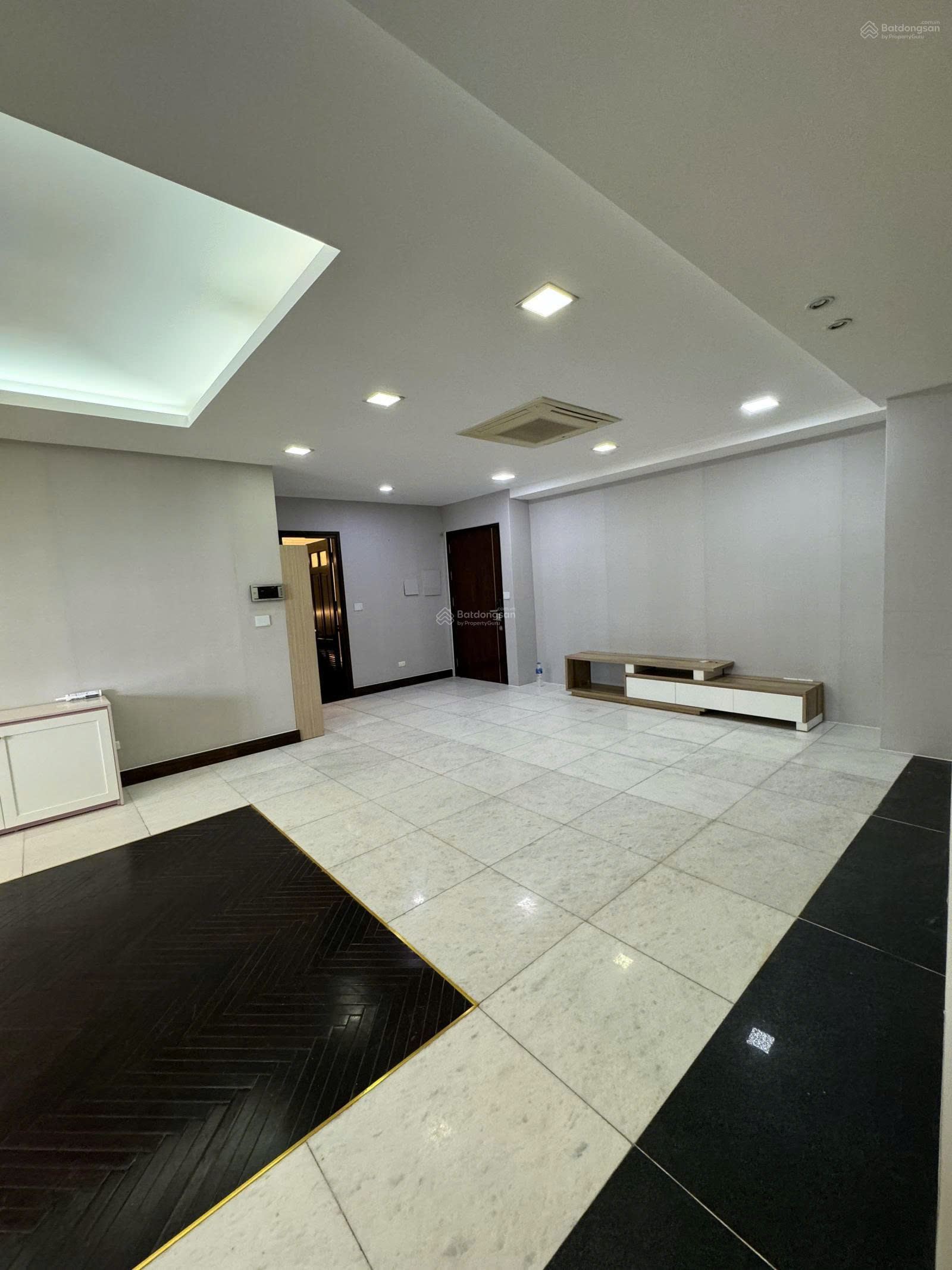 BÁN CĂN HỘ CAO CẤP VINACONEX CHỢ MƠ – 178M² – 3PN + 1P GIÚP VIỆC 3WC, 2 BAN CÔNG GIÁ CHỈ 47 TRIỆU/M² - Ảnh 4