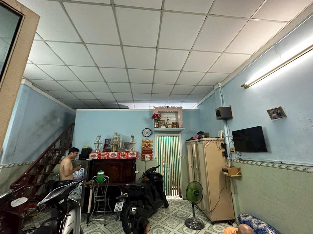 SIÊU HIẾM - NGANG LỚN HƠN 5 - TRUNG TÂM TÂN PHÚ - PHÁP LÝ ĐẦY ĐỦ - CHỈ NHỈNH 4 TỶ - Ảnh 1