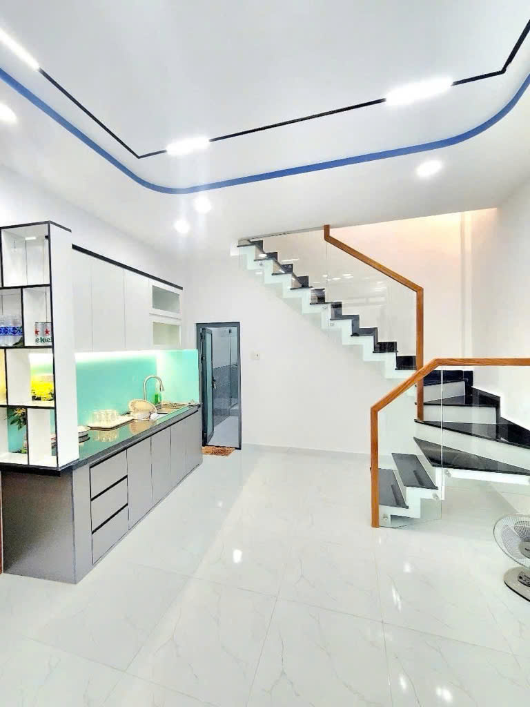 NHÀ 1 LẦU KIÊN CỐ - SỔ HỒNG RIÊNG - NGAY GÒ DẦU - GẦN AEON MALL - SÁT HẺM XE HƠI - NHỈNH 3.5 TỶ - Ảnh 2