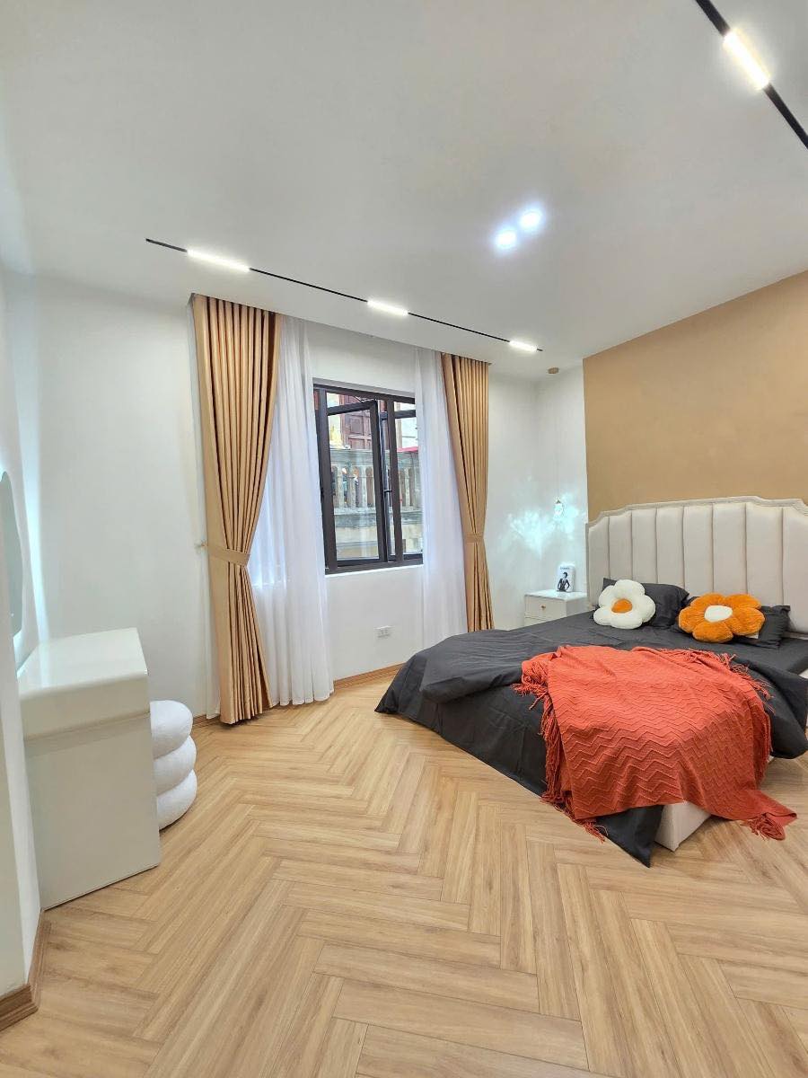 NHÀ LÔ GÓC KHU MAI HƯƠNG 5T 40M2.MTx5m gần trung tâm nhiều trường ĐH lớn, - Ảnh 1