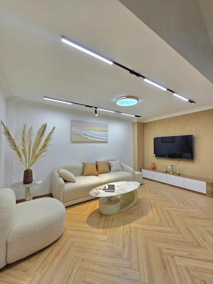 NHÀ LÔ GÓC KHU MAI HƯƠNG 5T 40M2.MTx5m gần trung tâm nhiều trường ĐH lớn, - Ảnh 2