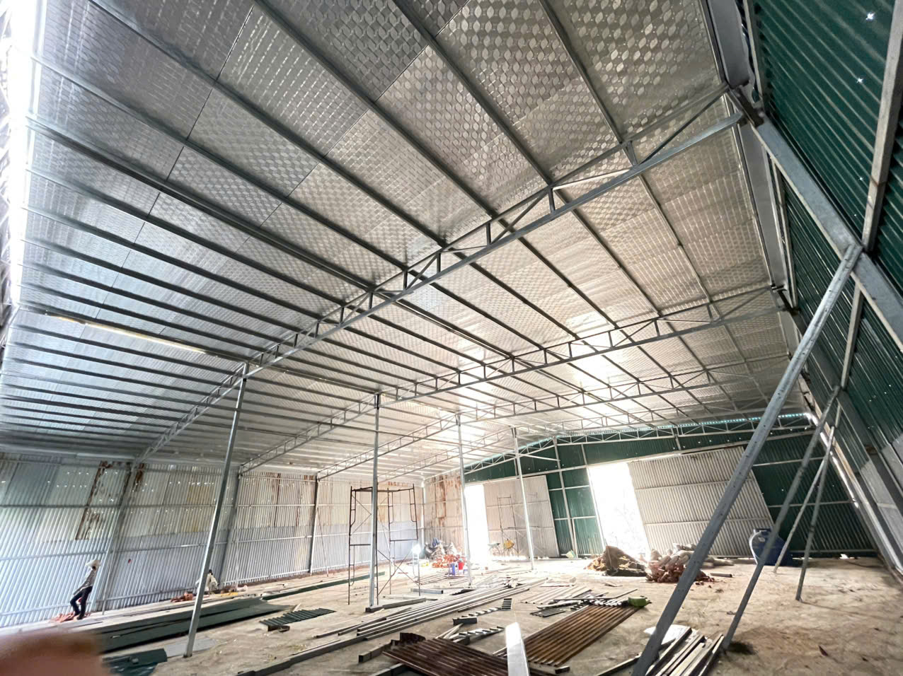 cho thuê kho xưởng tại Triều Khúc, Tân Triều , Hà Nội. Diện tích 400m khung thép hộp cao 7m , mái - Ảnh 2