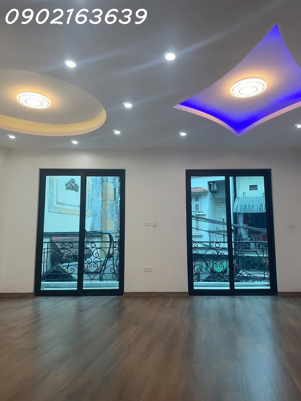 Bán nhà phố Trương Định - Hai Bà Trưng, 43m2, mt 5,6m giá NHỈNH 12 tỷ - Ảnh 1