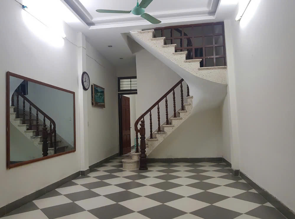 ''CHÍNH CHỦ CHO THUÊ TẦNG 1 LÀM MẶT BẰNG KINH DOANH KẾT HỢP PHÒNG Ở TẠI TRUNG HÒA - CẦU GIẤY - HÀ - Ảnh chính