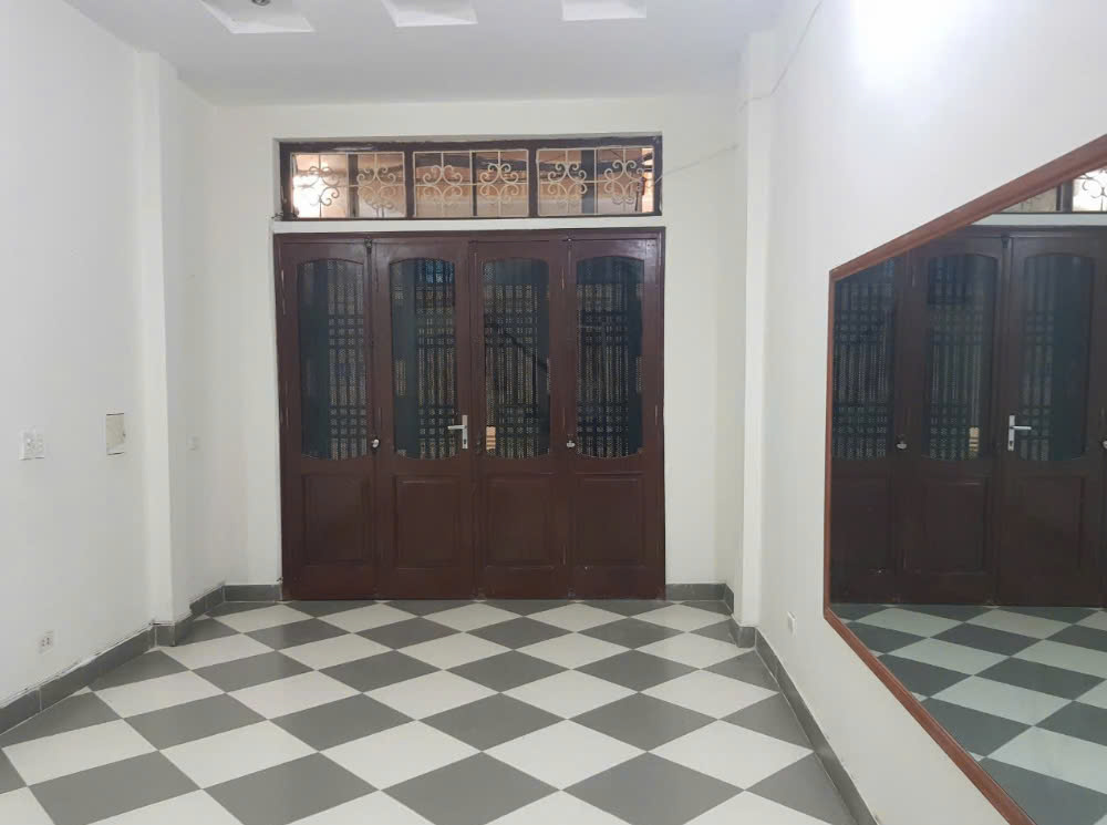 ''CHÍNH CHỦ CHO THUÊ TẦNG 1 LÀM MẶT BẰNG KINH DOANH KẾT HỢP PHÒNG Ở TẠI TRUNG HÒA - CẦU GIẤY - HÀ - Ảnh 1