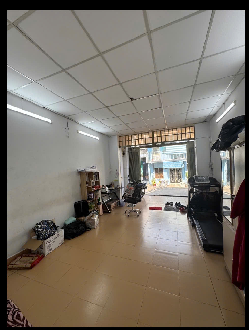 Bán Nhà đẹp, HXH, Lạc Long Quân, P8, Tân Bình, chủ gấp bán, giảm giá từ 5 tỷ chỉ còn 4 tỷ nhỉnh - Ảnh 2
