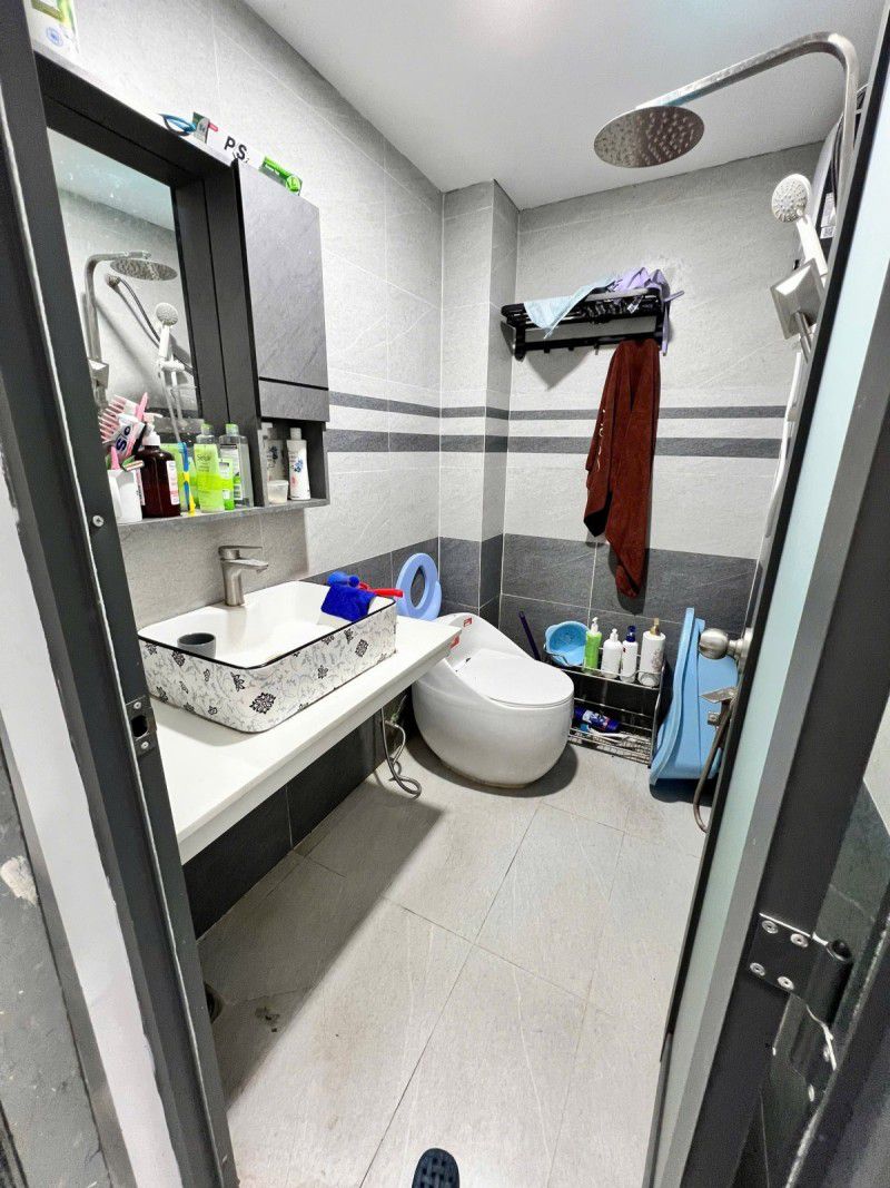 GẦN LÊ TRỌNG TẤN - DT: 32M2 - 2 TẦNG - 2PN - CHỈ NHỈNH 3 TỶ - TẶNG FULL NỘI THẤT. - Ảnh 4