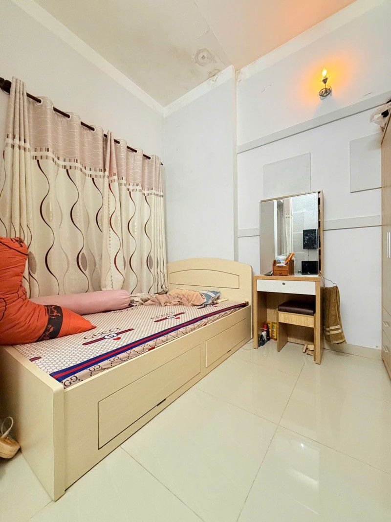 ĐÔNG HƯNG THUẬN QUẬN 12 GIÁP GÒ VẤP - 33M2 - NHÀ 2 TẦNG - SÁT NGUYỄN VĂN QUÁ - HƠN 3 TỶ. - Ảnh 1