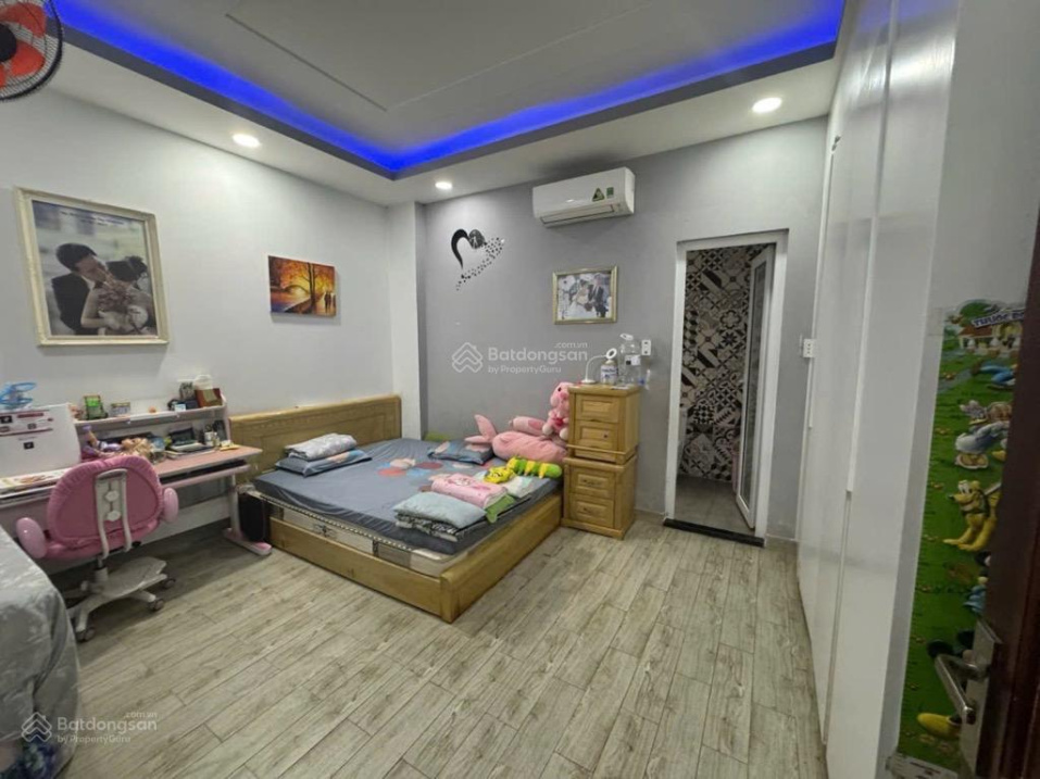 Nhà 2 tầng, Đỗ Xuân Hợp, PLB, 120m2, ngang 8m, đường thông xe hơi 7c, nhỉnh 7 tỷ - Ảnh 4