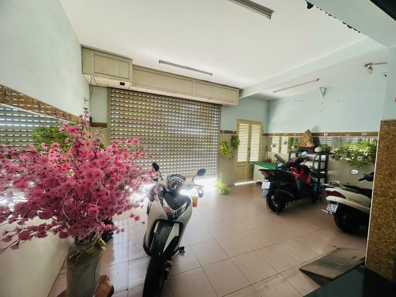 CHỦ ĐỊNH CƯ GẤP BÁN NHÀ MẶT PHỐ 5 TẦNG NGUYỄN VĂN ĐẬU BÌNH THẠNH NGANG HIẾM 6M GIÁ 23.5 TỶ - Ảnh 2