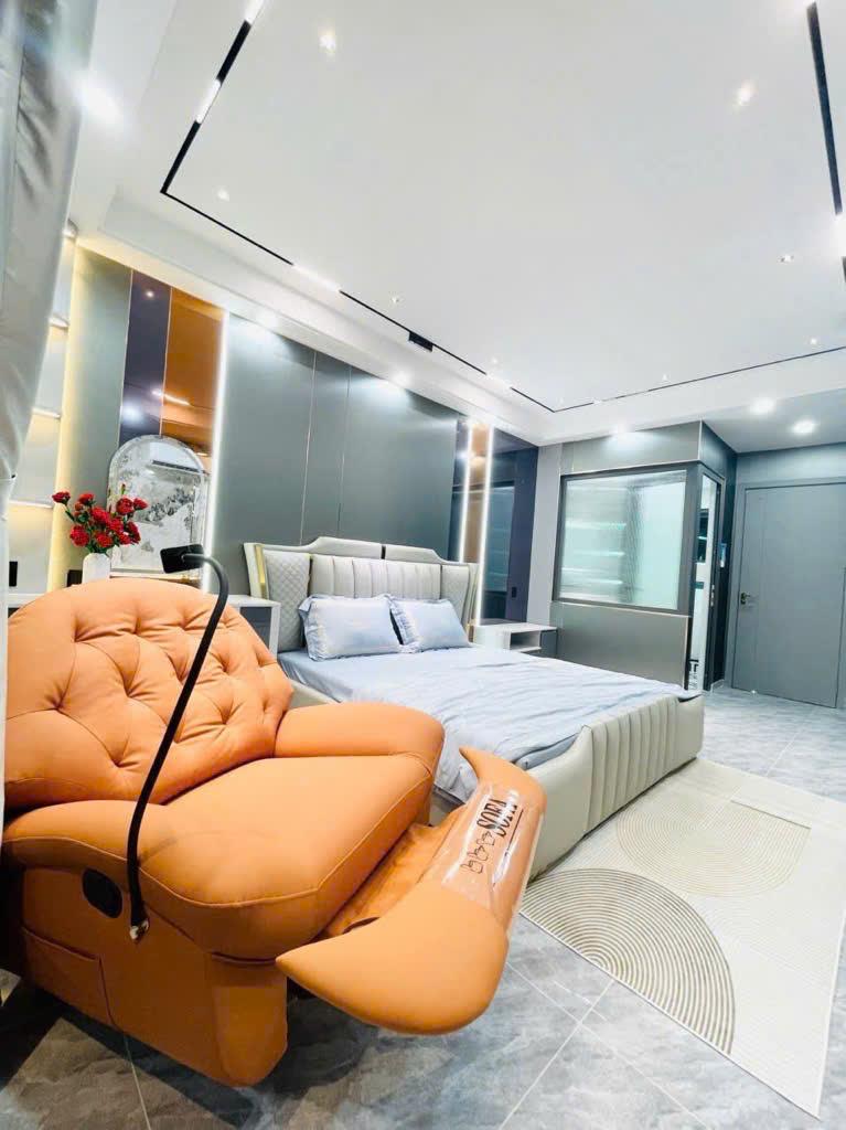 SIÊU PHẨM̉ 400m2 - 5 TẦNG - THIẾT KẾ HIỆN ĐẠI - THANG MÁY XỊN 650KG - FULL NỘI THẤT- SÁT MẶT - Ảnh 2
