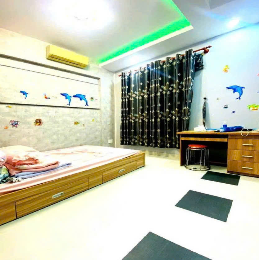 Bán nhà QUẬN 1, Mặt tiền Đề Thám, 78 tỷ, 10x32 m, 4 căn liền nhau - Ảnh chính