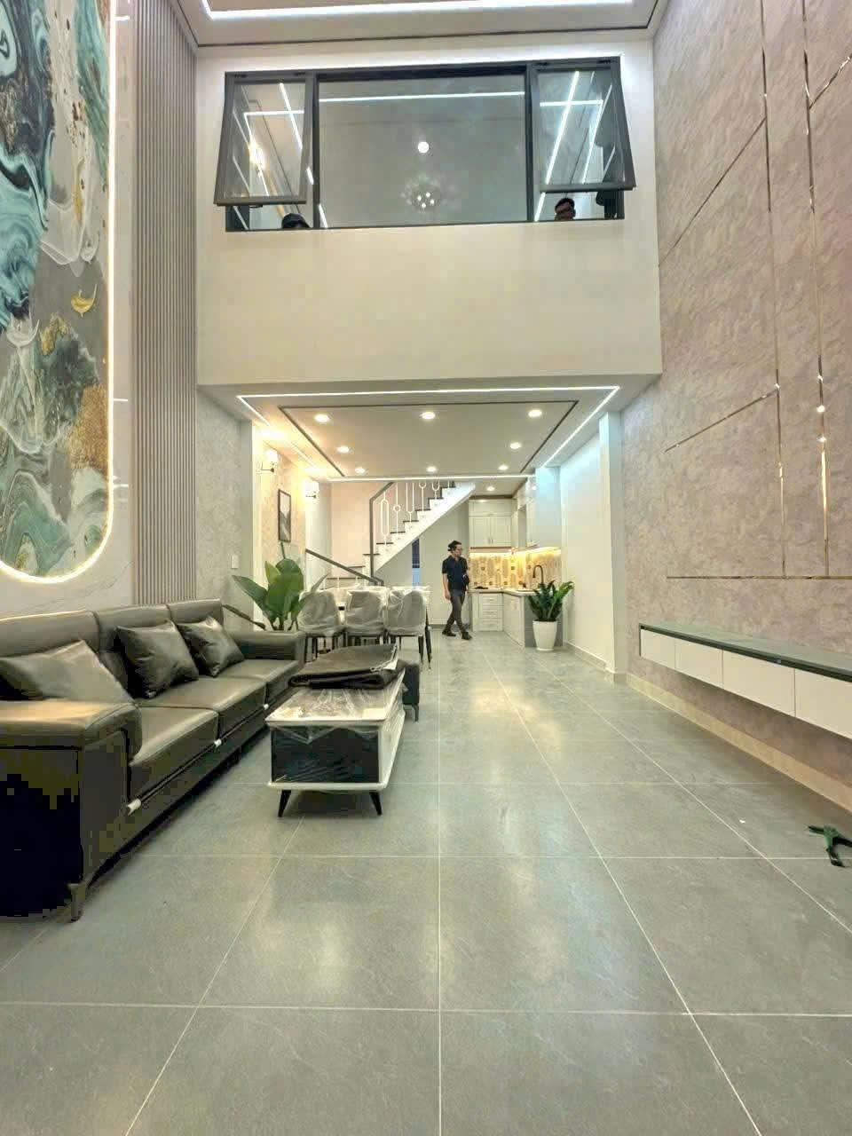 --Bán nhà đường Lạc Long Quân, phường 9, Tân Bình; (4*9) 4 tầng; 5,5 tỷ - Ảnh chính
