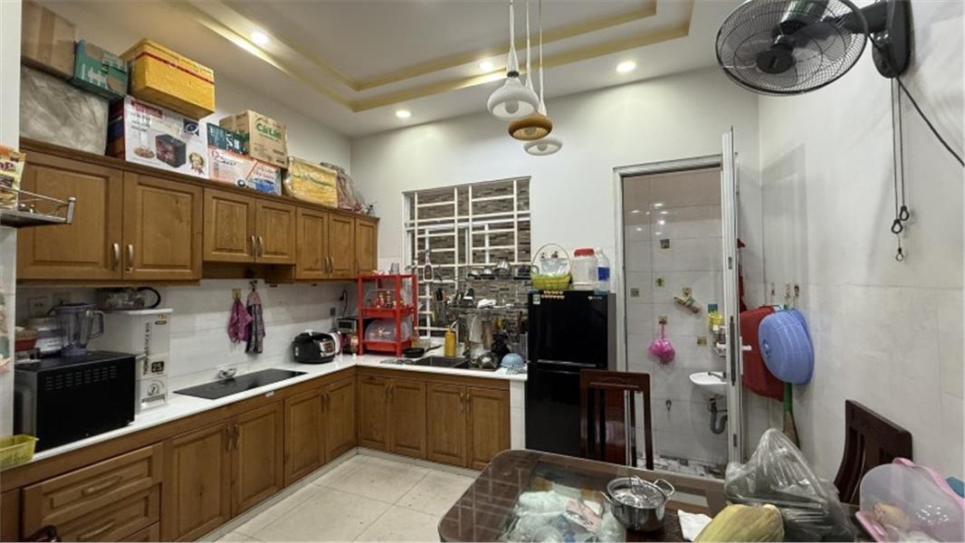 **Bán nhà mặt tiền Tân Bình; MT Phan Văn Sửu, P13, Tân Bình; 10,8 tỷ - Ảnh 1