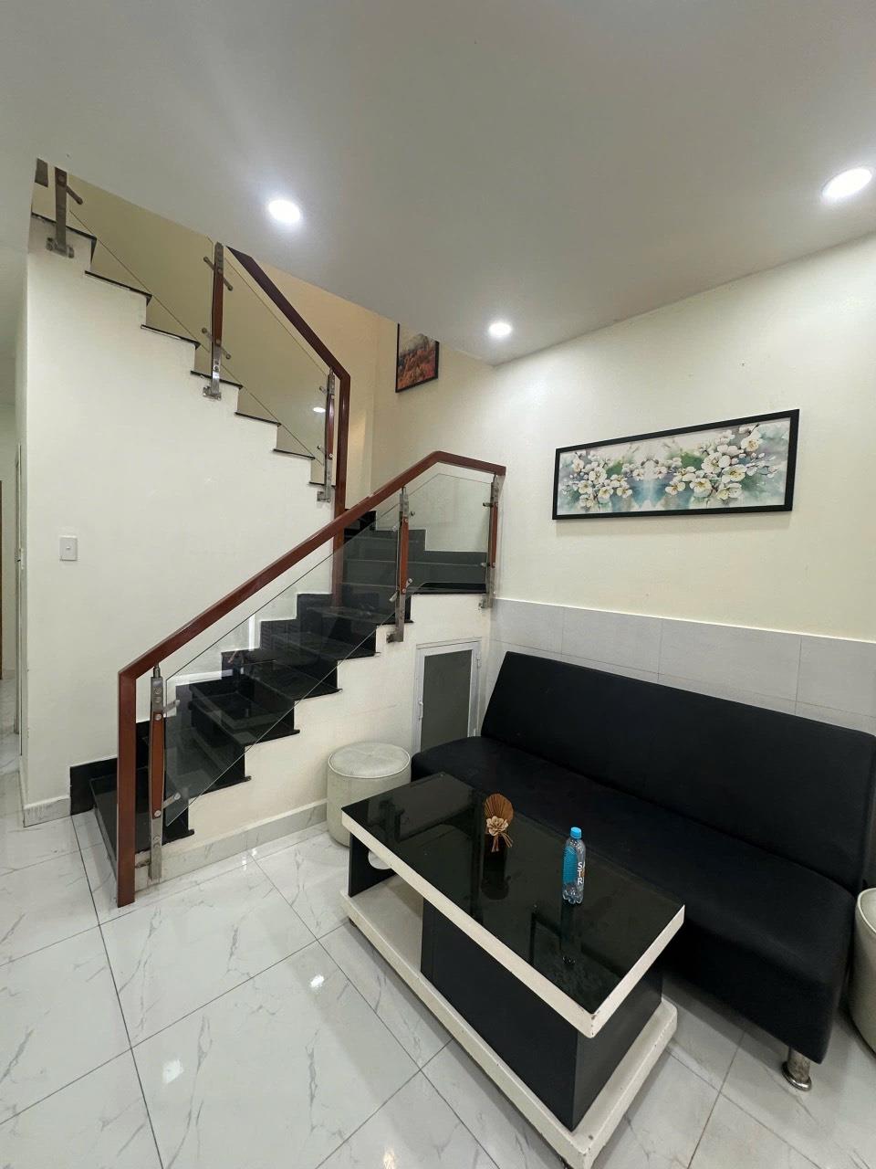 **Bán nhà hẻm Hoàng Sa * phường 5, quận Tân Bình; 4 x 22 - 7,5 tỷ - Ảnh chính