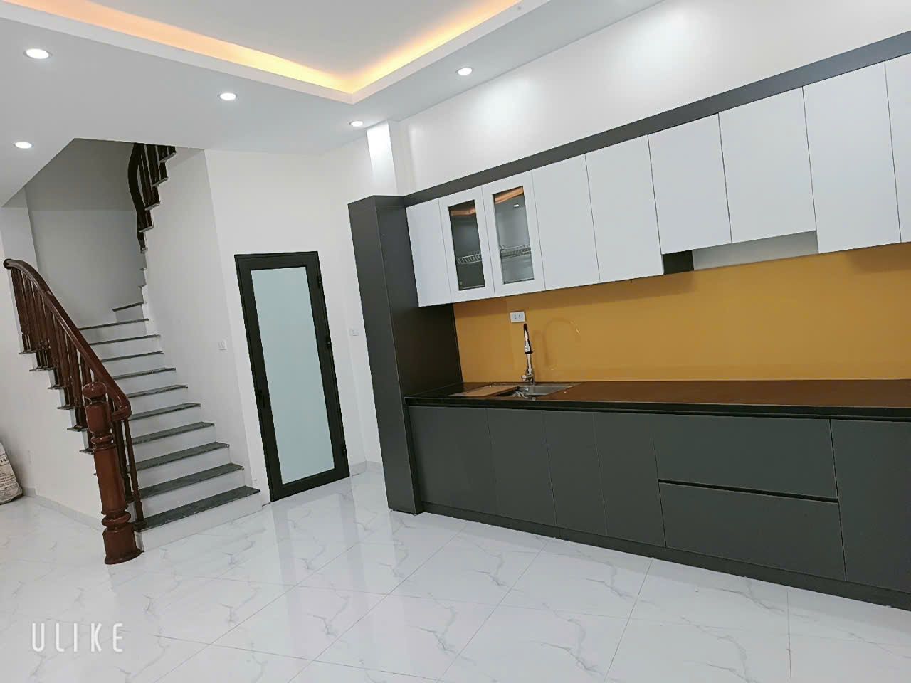 Bán nhà CHDV tại Quang Tiến Đại Mỗ 75m2 5 tầng 8 phòng khép kín 2 thoáng vĩnh viễn. - Ảnh chính