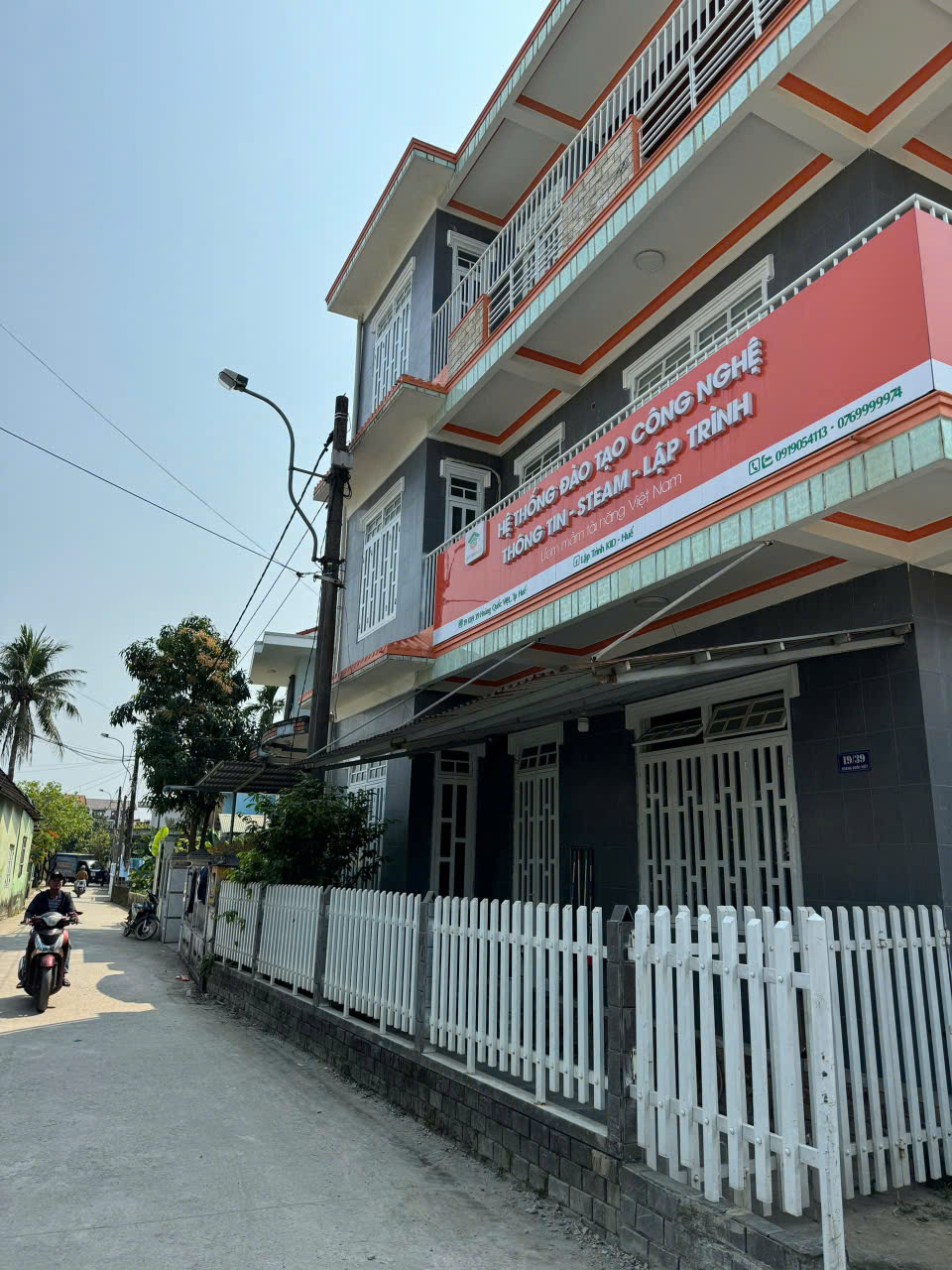 📣 CHO THUÊ NHÀ 3 TẦNG - GÓC 2 MẶT TIỀN – ĐẦU ĐƯỜNG HOÀNG QUỐC VIỆT – CÁCH AEON MALL CHỈ 300M 🏠 - Ảnh chính