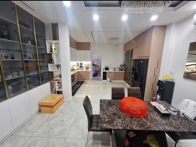 Bán nhà mặt phố đường Tự Do, Q.9, 90m², 3 tầng, 9.1 tỷ - Ảnh 1