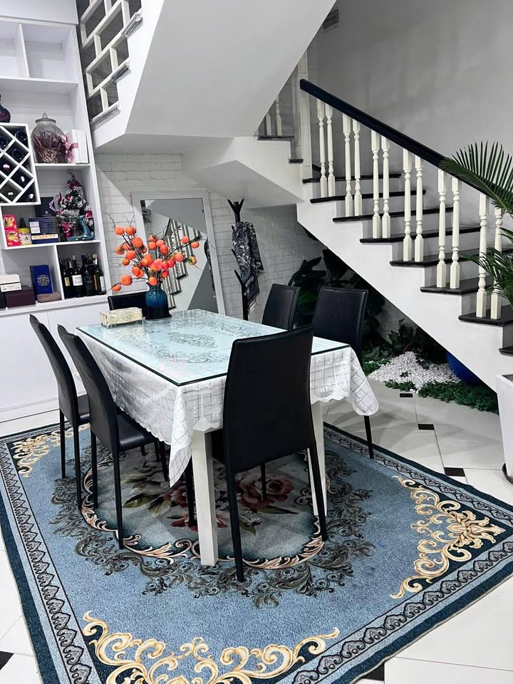 Ban gấp nhà gần chợ Bình Chánh 980tr - Ảnh 1