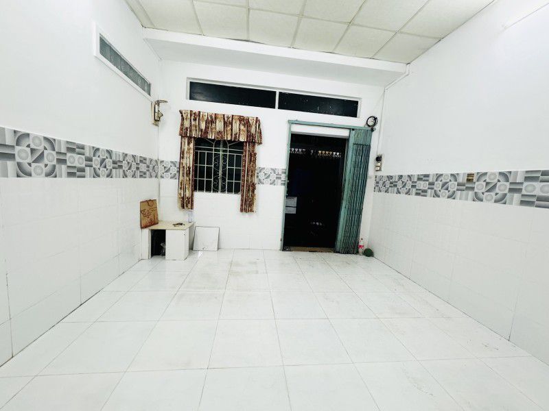 NHÀ NGON GIÁ TỐT QUẬN TÂN BÌNH - 24 M2 ( 4 x 6 ) - 2 TẦNG THOÁNG MÁT  - HẺM BA GÁC GẦN MẶT TIỀN - - Ảnh chính