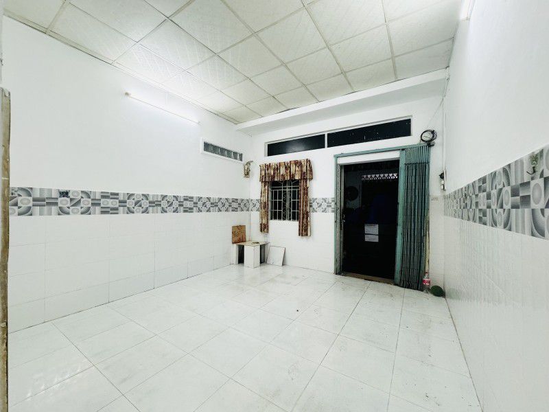 NHÀ NGON GIÁ TỐT QUẬN TÂN BÌNH - 24 M2 ( 4 x 6 ) - 2 TẦNG THOÁNG MÁT  - HẺM BA GÁC GẦN MẶT TIỀN - - Ảnh 2