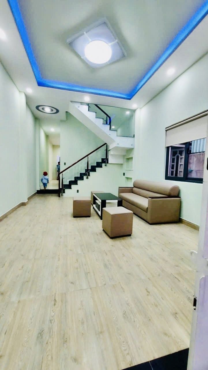 HIẾM KẾ BÊN GÒ VẤP - GẦN 80M2 ĐƯỜNG BỜ KÊNH THẠNH LỘC - HẺM 1/ XE HƠI 5M - 4 PHÒNG NGỦ - 2 TẦNG - Ảnh 3