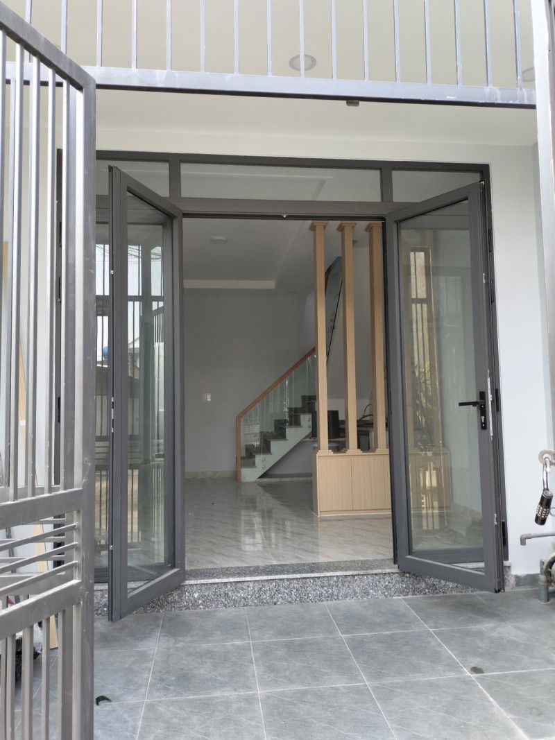 BÁN NHÀ HÓC MÔN - DIỆN TÍCH 48M2 - 2 TẦNG - 3PN - NHÀ XE HƠI ĐỖ CỬA - NGAY NGÃ TƯ TRUNG CHÁNH- SỔ - Ảnh 2