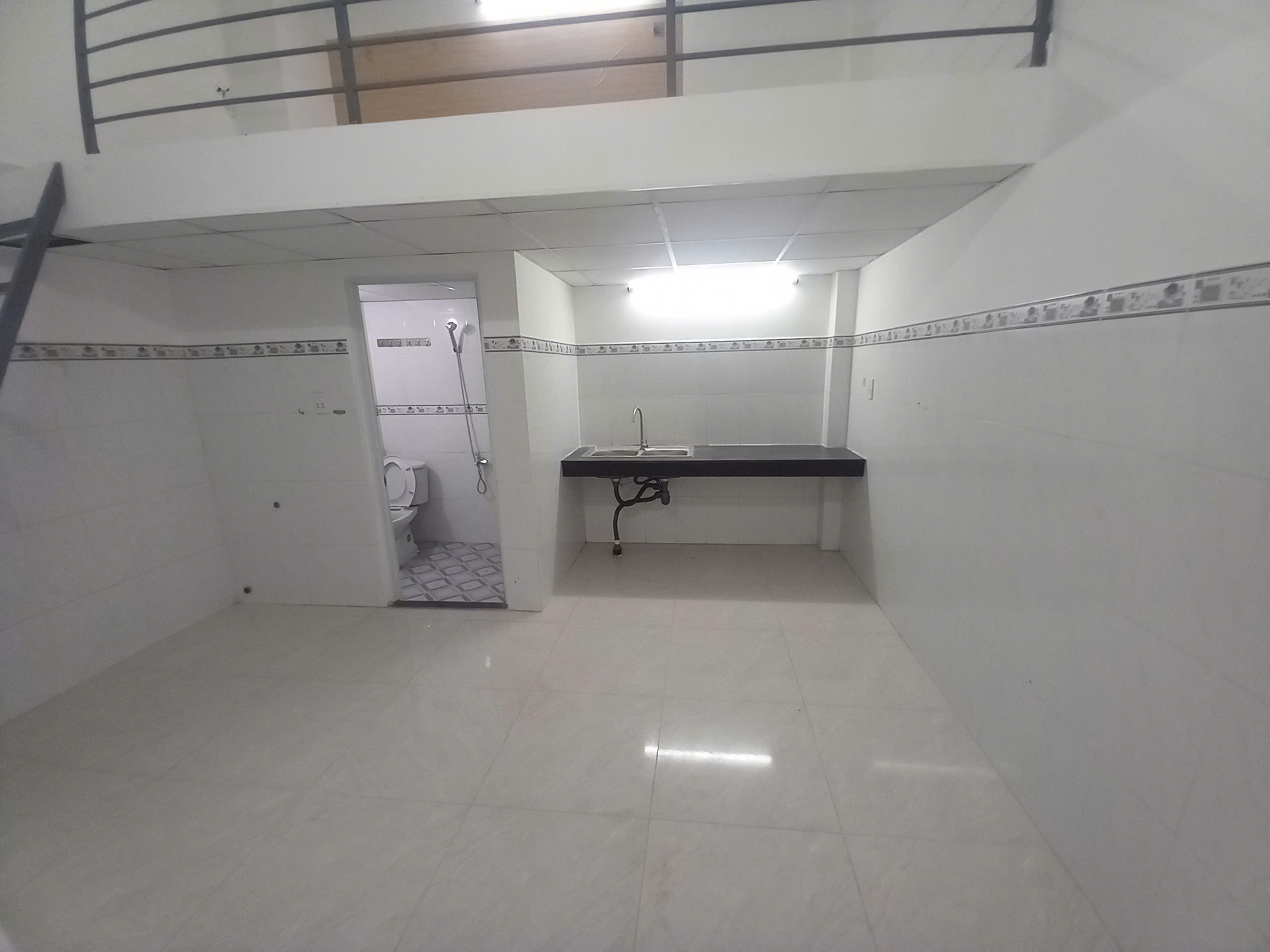Cho thuê phòng trọ vệ sinh khép kín nôi thất cơ bản chỉ hơn 2 triêu/tháng - Ảnh 1