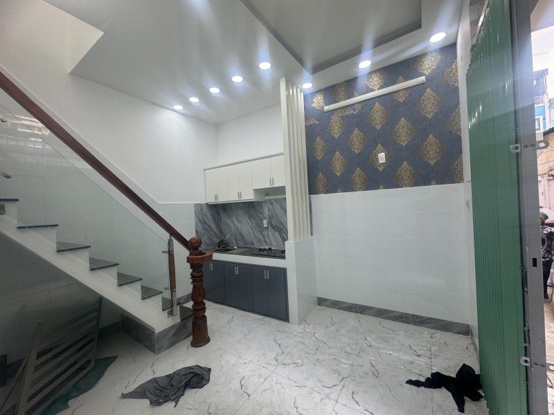 CHỈ 3.5 TỶ CÓ ĐỊA CHỈ TRUNG TÂM QUẬN 5 NGAY NGUYỄN TRI PHƯƠNG - NGUYỄN TRÃI,CÁCH 20M RA HẺM XE HƠI - Ảnh 1