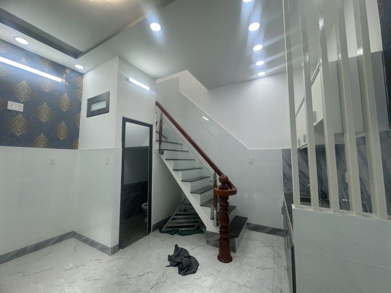 CHỈ 3.5 TỶ CÓ ĐỊA CHỈ TRUNG TÂM QUẬN 5 NGAY NGUYỄN TRI PHƯƠNG - NGUYỄN TRÃI,CÁCH 20M RA HẺM XE HƠI - Ảnh chính