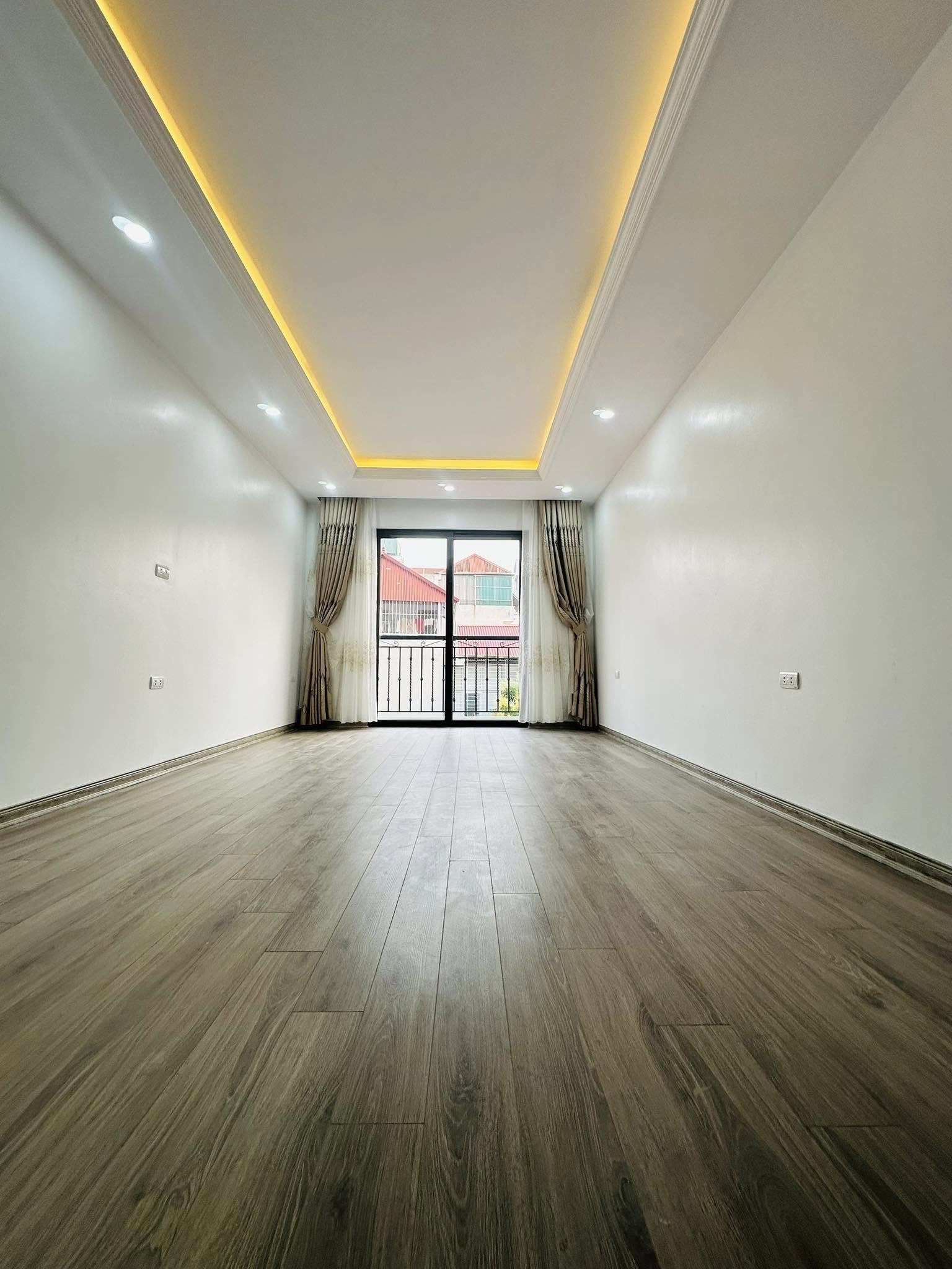 Bán nhà Võ Thị Sáu 4T Kinh Doanh 40m2 gần ô tô, công viên, ở ngay - Ảnh 1