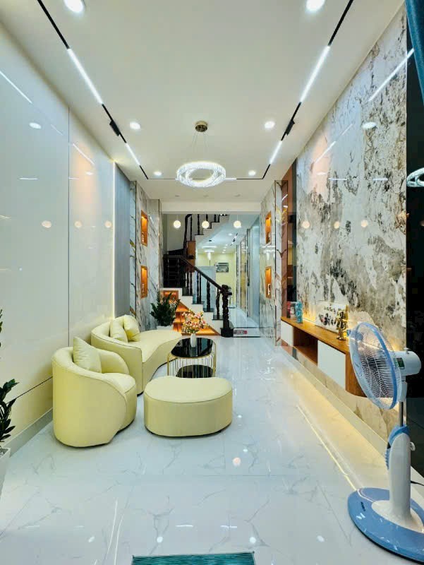 Chiều dài khủng 18m - 4 tầng - chỉ 5.x tỷ<br>💥 QUANG TRUNG GIÁP TÂN SƠN<br>TƯƠNG LAI TĂNG GIÁ 💥☄️ - Ảnh chính