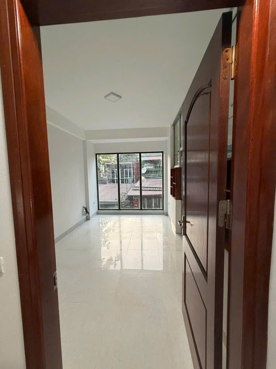 Bán nhà mặt phố Tây Tựu - quận Bắc Từ Liêm chỉ hơn 9 tỷ. Ôtô tránh kinh doanh ngày đêm, trục đường - Ảnh 2