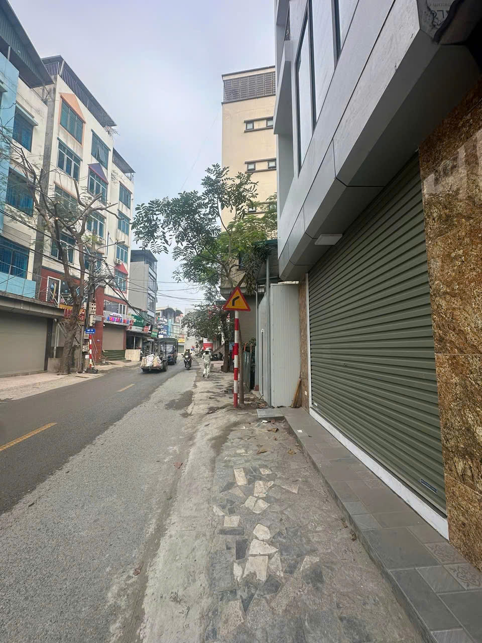 Bán nhà mặt phố Tây Tựu - quận Bắc Từ Liêm chỉ hơn 9 tỷ. Ôtô tránh kinh doanh ngày đêm, trục đường - Ảnh 1