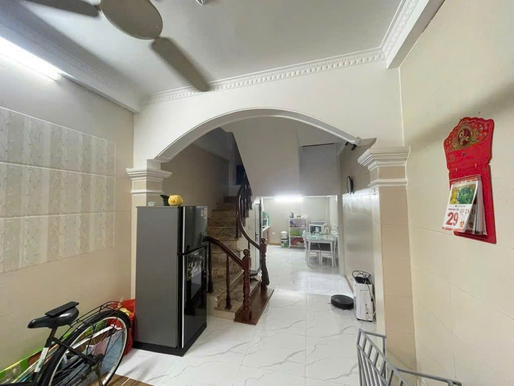 Cần tiền bán gấp giá rẻ CCMN Minh Khai 31m/35mT2m, 5 tầng, mặt tiền 3.3m, 7.1 tỷ Hai Bà Trưng. - Ảnh chính