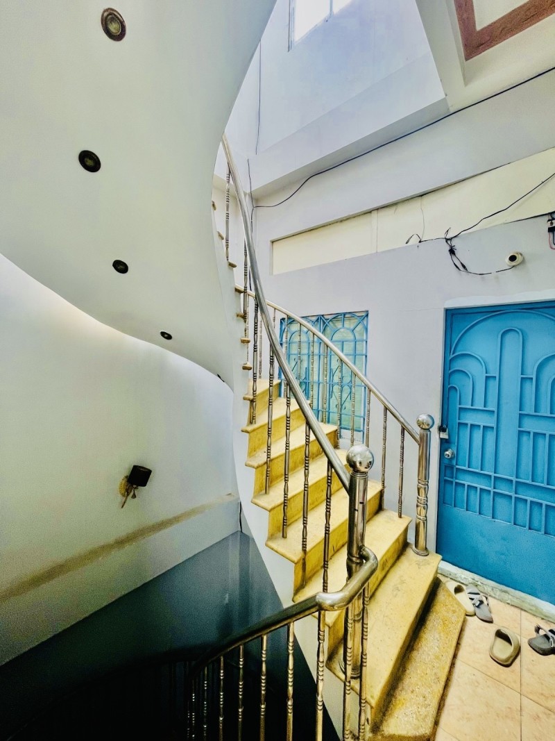 C87 Nhà Mặt Tiền Kinh Doanh Sầm Uất Quận 7 - Thu Nhập 30 Triệu/Tháng - 130m² - Đường Lê Văn Lương - Ảnh 2