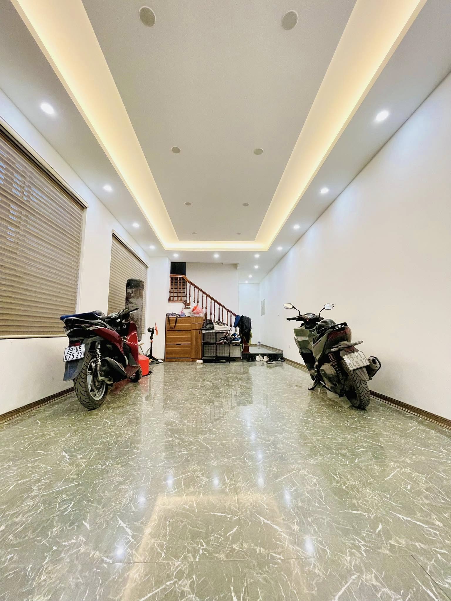 NHÀ ĐẸP, NGÕ 175 LẠC LONG QUÂN, TÂY HỒ- KD-Ô TÔ-TM: 60/65M X6T, MT 4,5M, GIÁ 21 TỶ - Ảnh 4