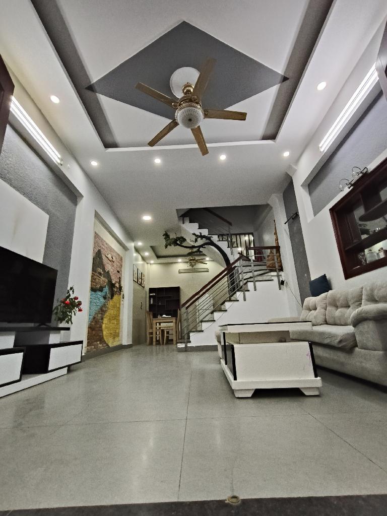 BÁN NHÀ PHỐ HỒNG MAI - 42M - CHỈ 9 TỶ - NGÕ THÔNG - CÁCH Ô TÔ 15M - Ảnh chính