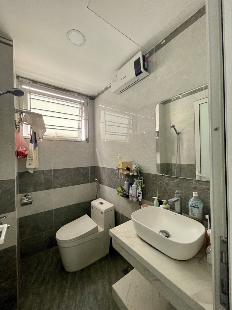 KIM NGƯU – NHÀ 5 TẦNG LÔ GÓC – CHỈ 11 TỶ 8– NGÕ RỘNG GẦN PHỐ - Ảnh 3