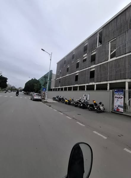 BÁN ĐẤT NGỌC THỤY TRONG ĐÊ, NGAY TRƯỜNG PHÁP, HỒ AO LÃO, OTO TRÁNH 5M. GIÁ ĐẦU TƯ. LH 0936123469 - Ảnh 1